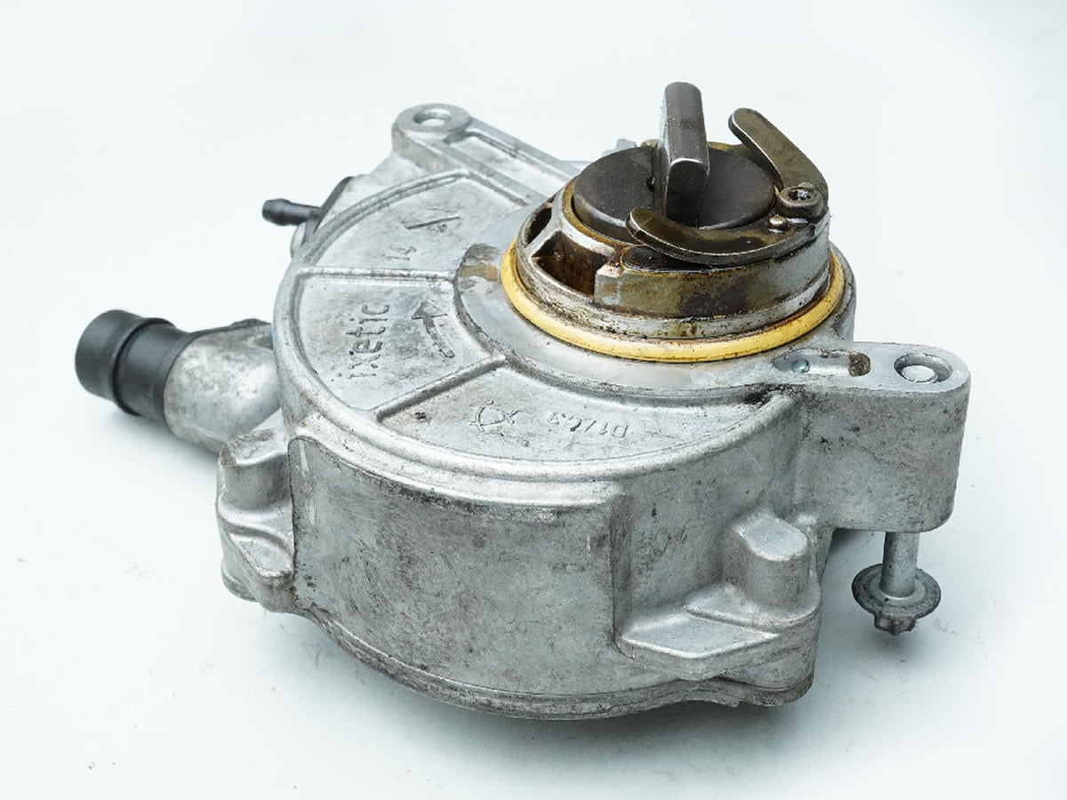 2011 - 2013 Bmw X5 E70 4.4L Xdrive50I Vacuum Pump Brake Engine Motor 11668605976