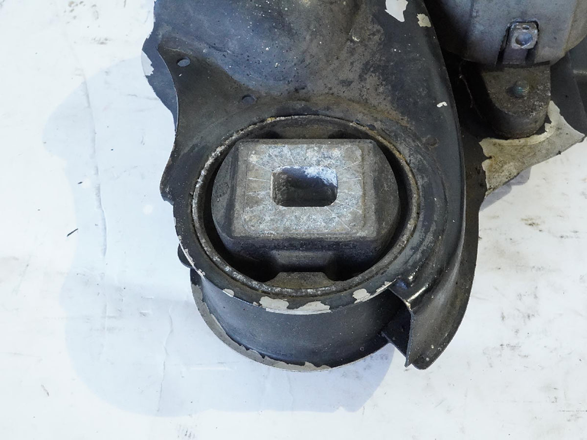 2004 - 2006 Audi A8L A8 D3 QuaTTro Subframe Crossmember Engine Frame Front OEM