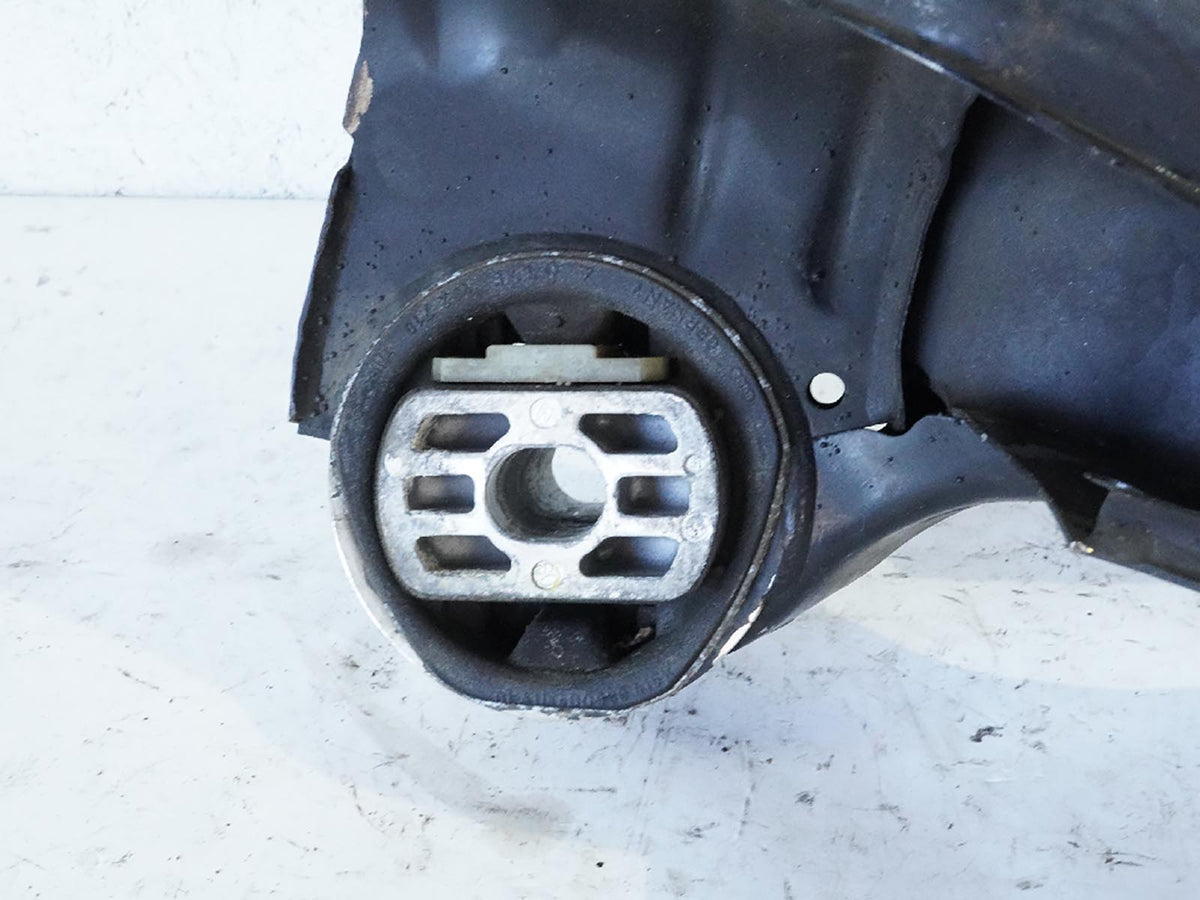 2004 - 2006 Audi A8L A8 D3 QuaTTro Subframe Crossmember Engine Frame Front OEM