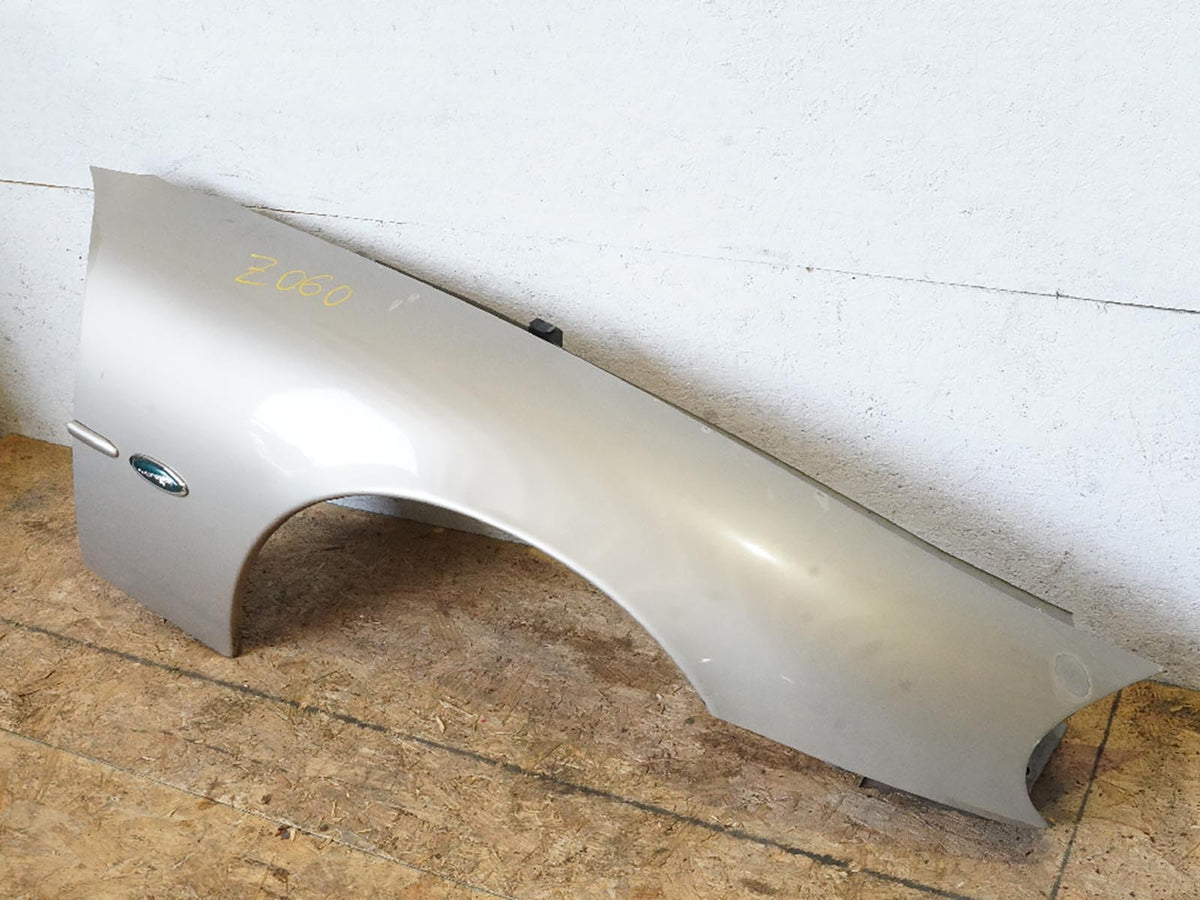 1997 - 2000 Jaguar Xk8 Fender Panel Cover Front Passenger Right Rh Side OEM