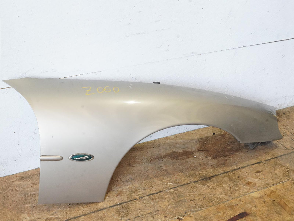 1997 - 2000 Jaguar Xk8 Fender Panel Cover Front Passenger Right Rh Side OEM