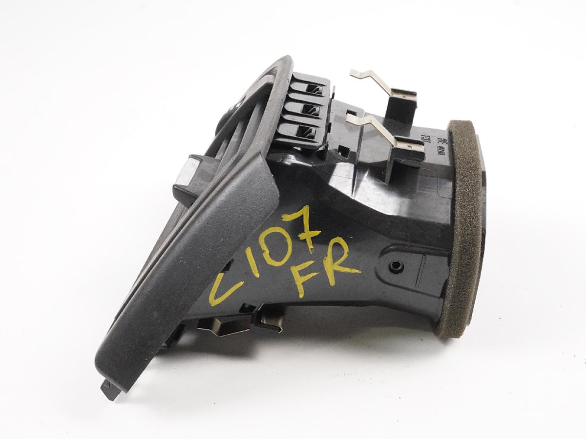 2012 - 2018 Bmw 3 Series F30 Ac Heater Air Vent Grille Nozzle Dash Right Rh OEM