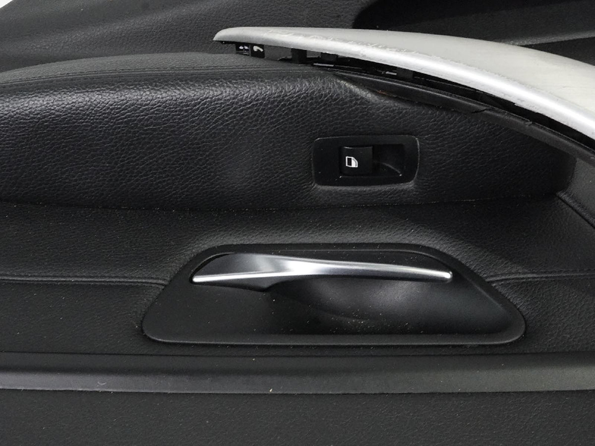 2013 - 2018 Bmw 3 Series F30 Door Panel Interior W Handle Rear Passenger Right