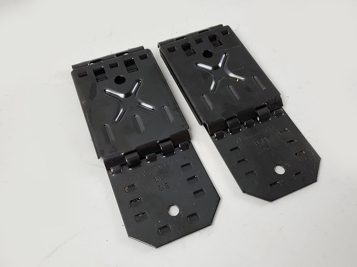 2007 - 2015 Audi Q7 4L Wheel Chock Stop Emergency Set Of 2 7L0860321A OEM