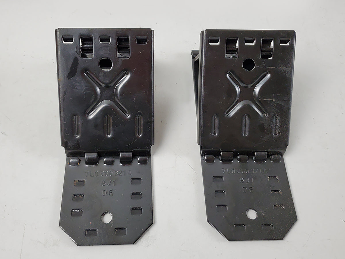 2007 - 2015 Audi Q7 4L Wheel Chock Stop Emergency Set Of 2 7L0860321A OEM