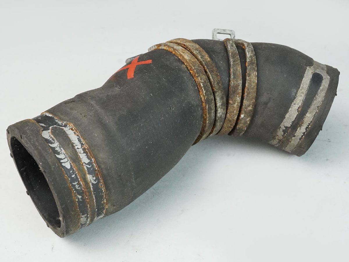 2010 - 2013 Land Rover Lr4 5.0L Thermostat Cooling Housing Hose 8W938555Bc OEM