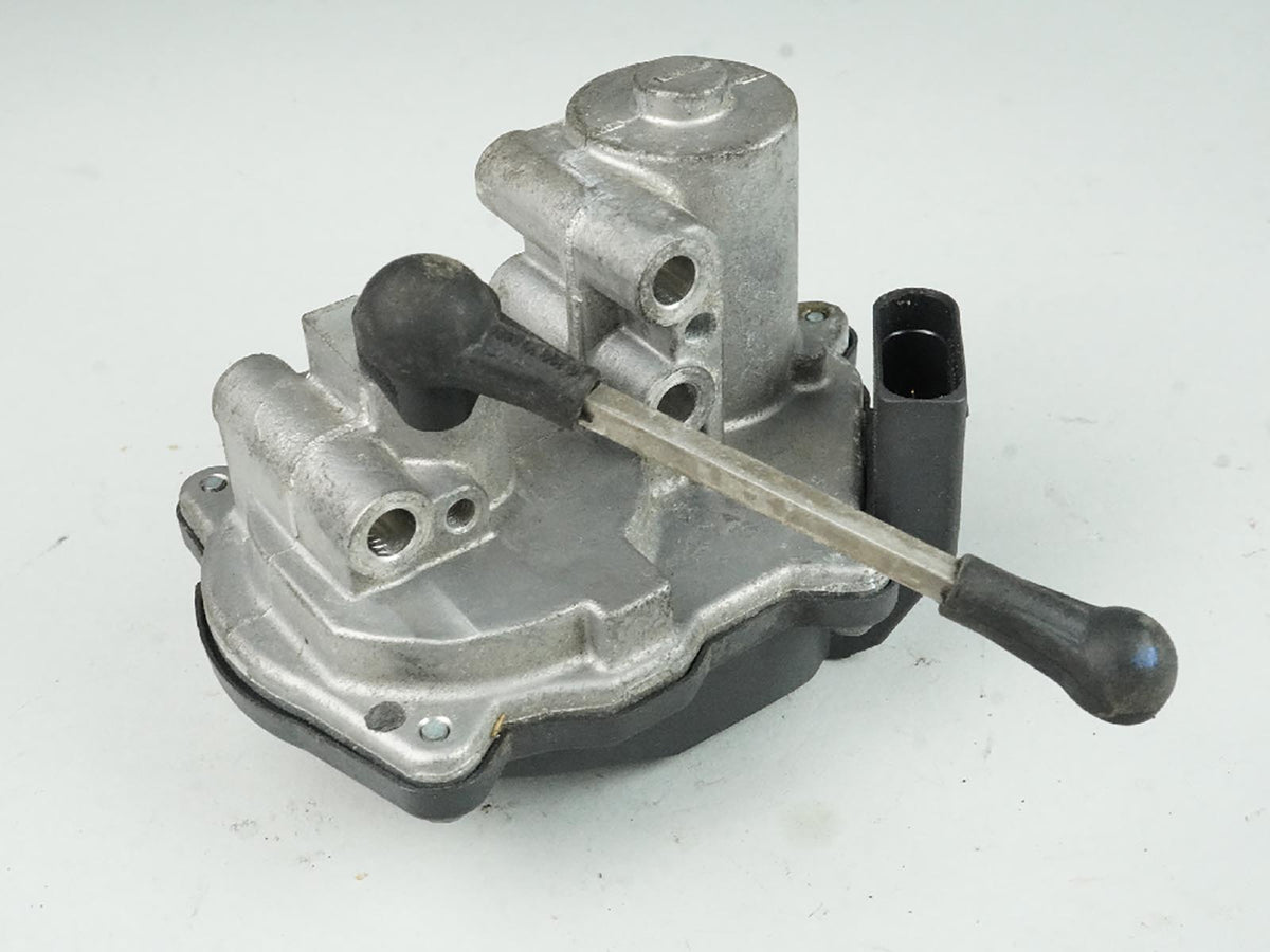 2008 - 2010 Audi TT 2.0 Fsi Convertible Intake Adjuster Actuator Motor 06F133482