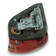 Load image into Gallery viewer, 12-15 Mercedes C250 C300 C350 W204 Taillight Brake Stop Lamp Right Rh 2048204164, in stock
