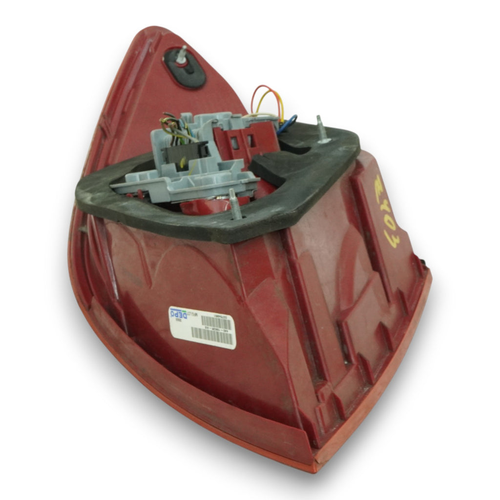  12-15 Mercedes C250 C300 C350 W204 Taillight Brake Stop Lamp Right Rh 2048204164, price