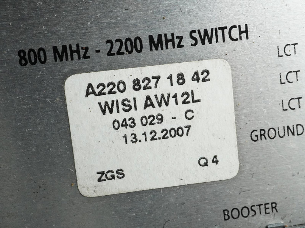  2007 - 2013 Mercedes Benz S Class W221 Antenna  Amplifier Booster Phone Module, used