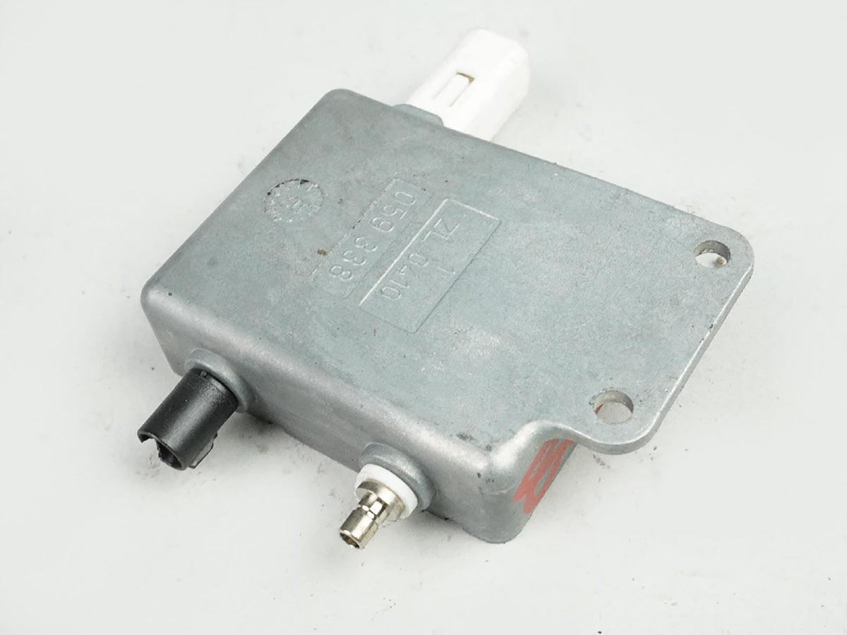 2007 - 2013 Mercedes Benz S Class W221 Antenna  Amplifier Booster Phone Module