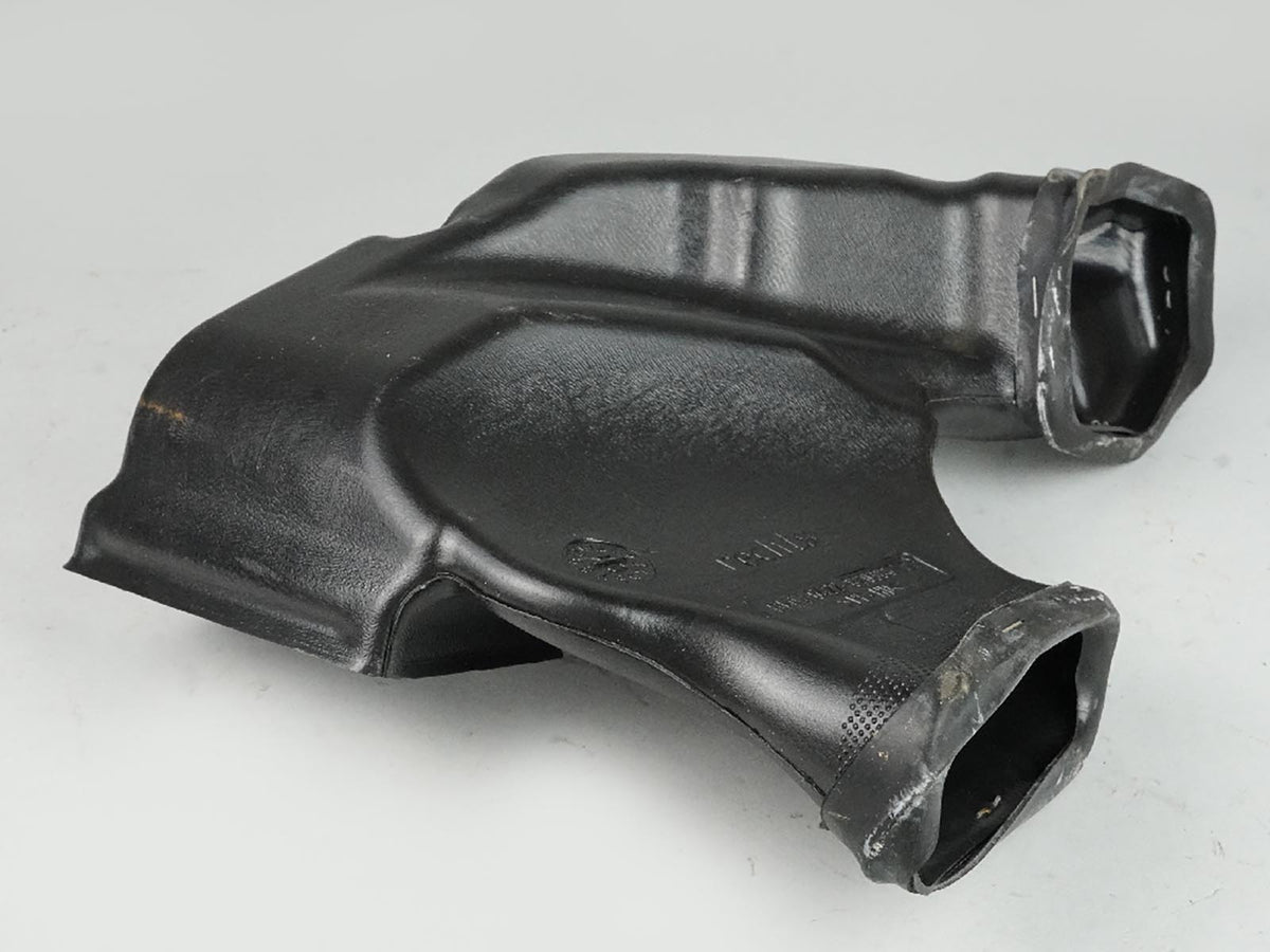 2001 - 2005 Bmw 3 Series E46 Floor Heater Duct Tube Resonator 64228203882 OEM