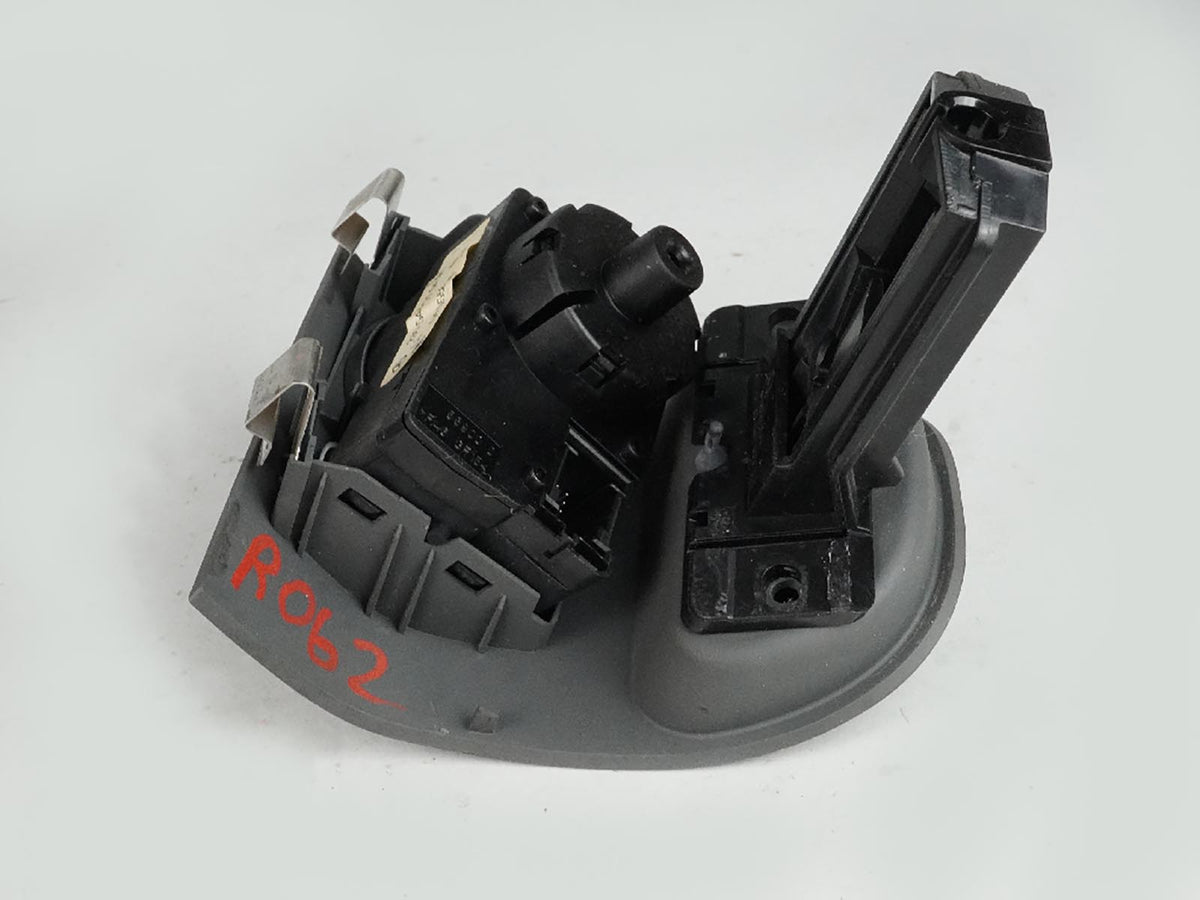 2003 - 2012 Mercedes Benz Sl Class R230 Headlight Headlamp Brake Parking Switch
