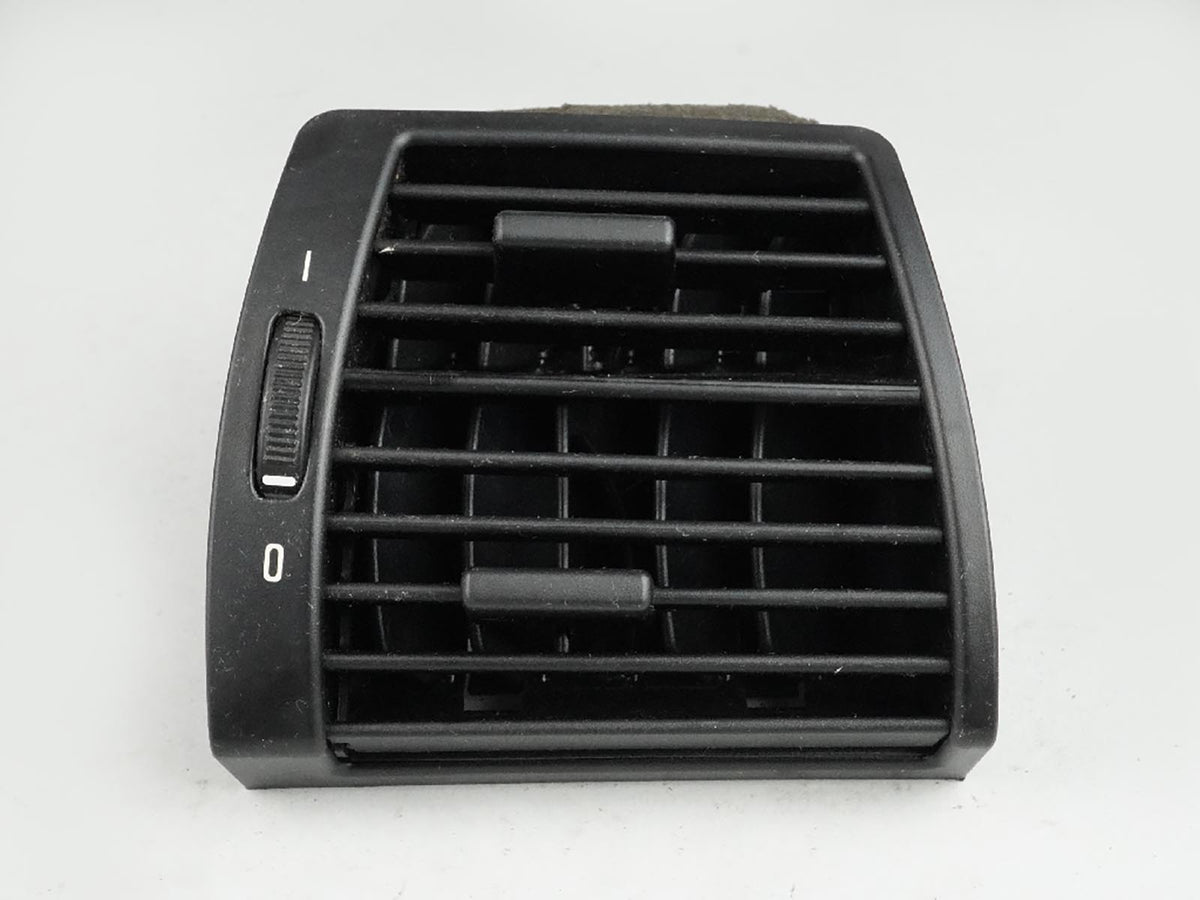 2004 - 2005 Bmw X5 E53 Ac Heater Air Vent Grille Dashboard Rh Passenger OEM