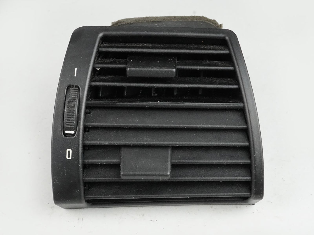 2004 - 2005 Bmw X5 E53 Ac Heater Air Vent Grille Dashboard Rh Passenger OEM