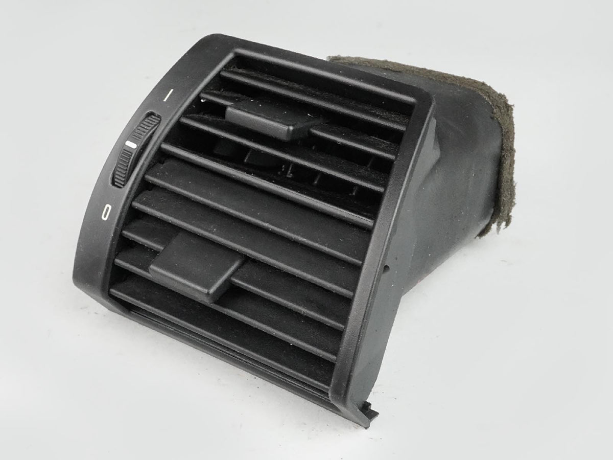 2004 - 2005 Bmw X5 E53 Ac Heater Air Vent Grille Dashboard Rh Passenger OEM