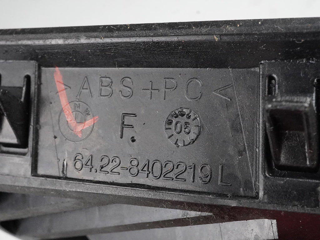  2000 - 2006 Bmw X5 E53 Air Vent Grille Nozzle Defroster Right Left 64228402220, used