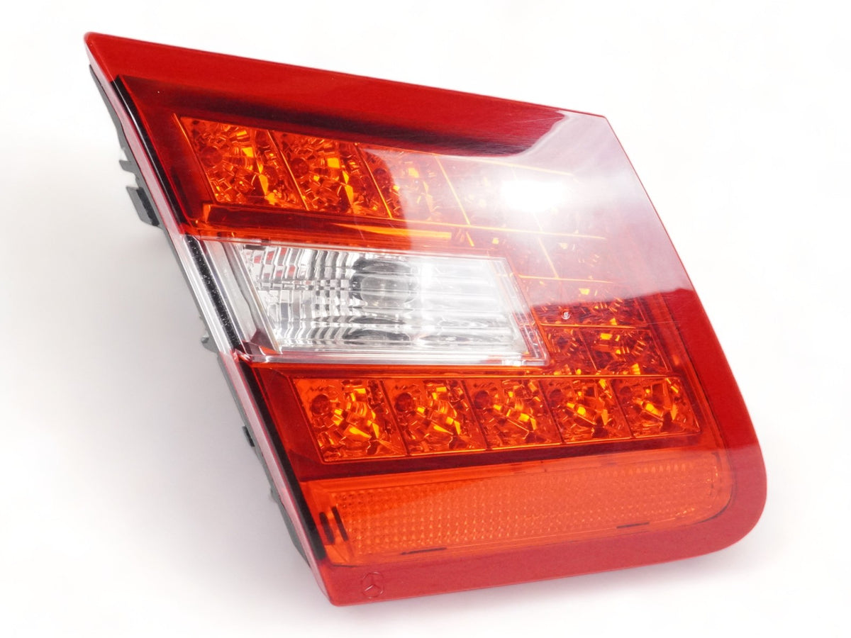 10-13 Mercedes E Class C207 Taillight Brake Stop Lamp Decklid Rear Left