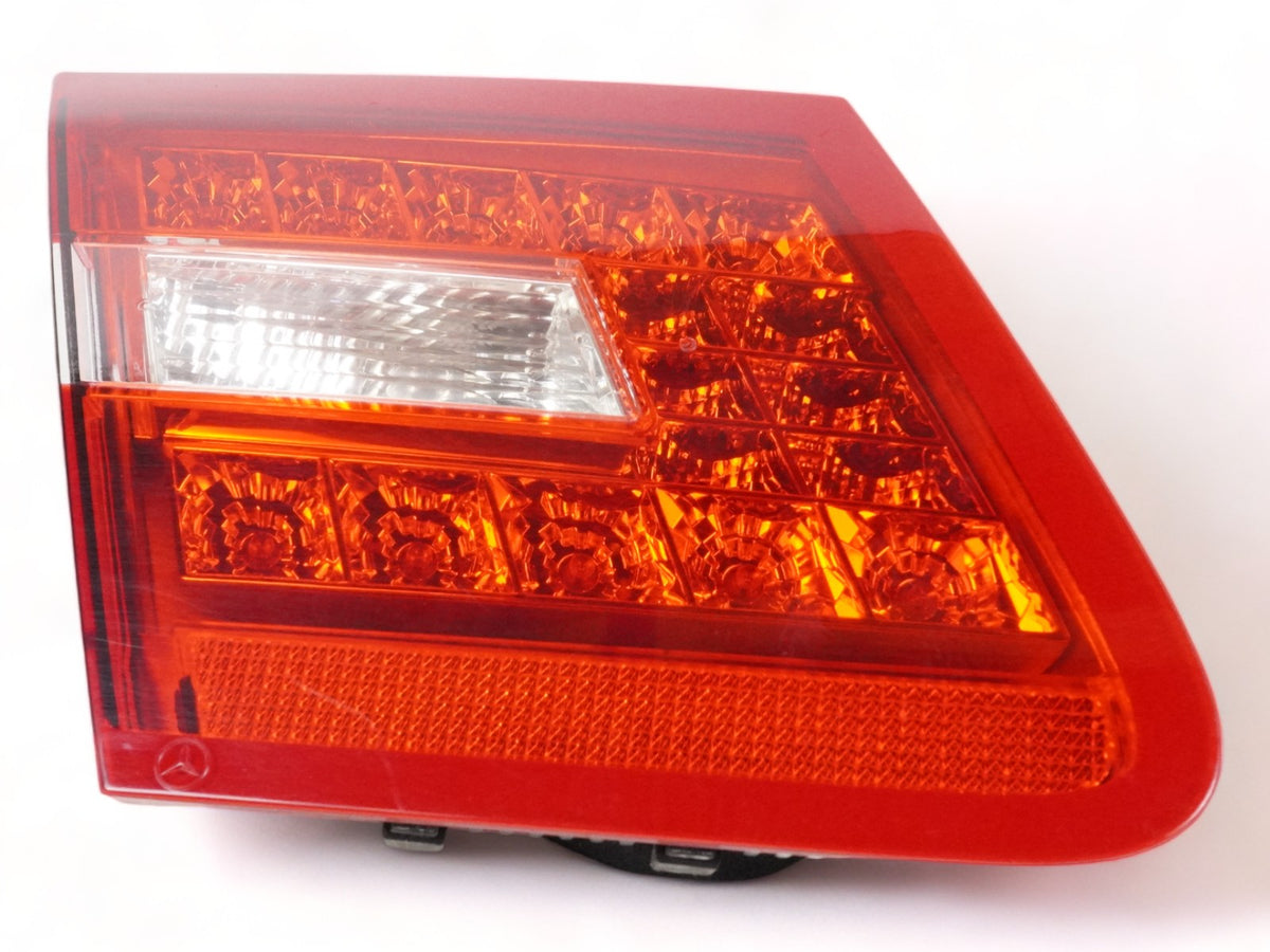 10-13 Mercedes E Class C207 Taillight Brake Stop Lamp Decklid Rear Left