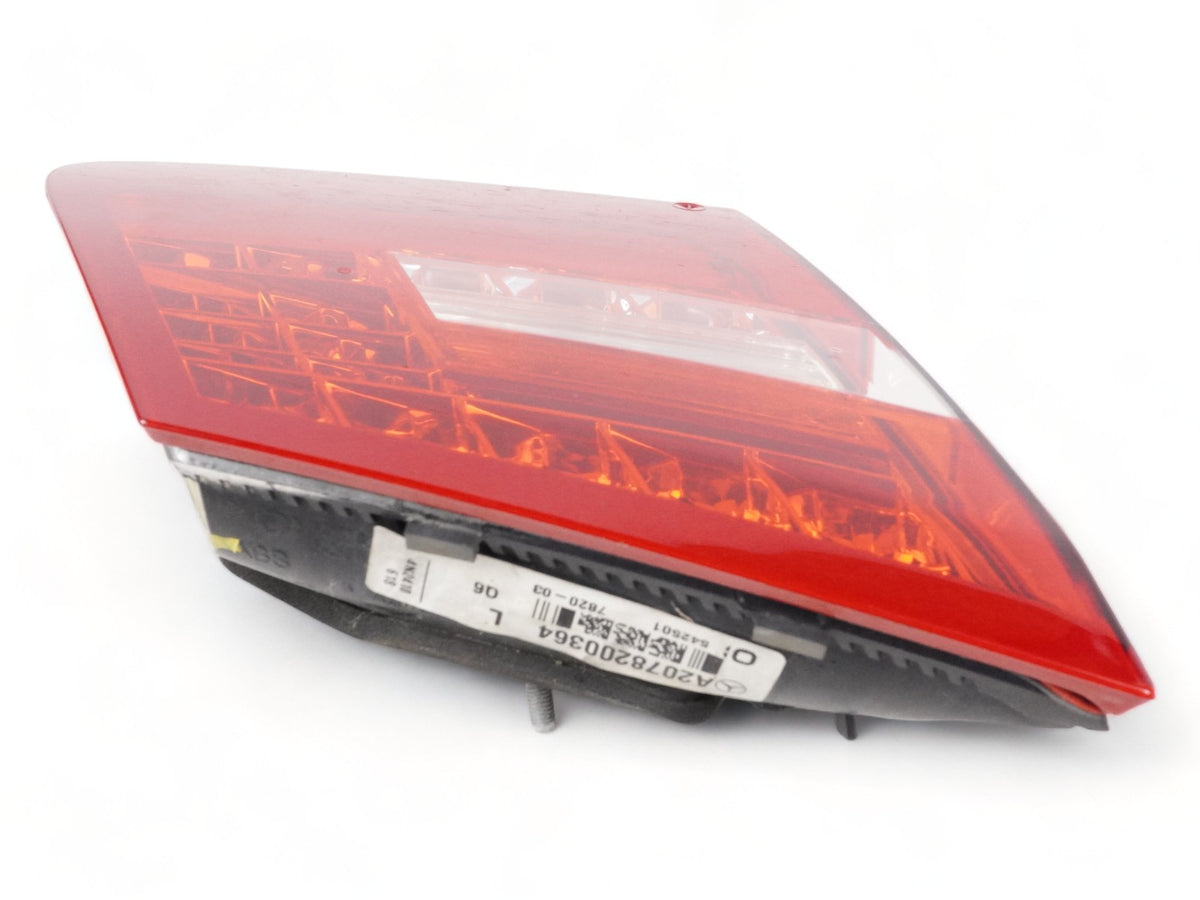 10-13 Mercedes E Class C207 Taillight Brake Stop Lamp Decklid Rear Left