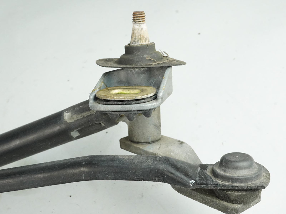 97-02 Jaguar XK8 X100 Convertible Wiper Linkage Transmission Windshield Window