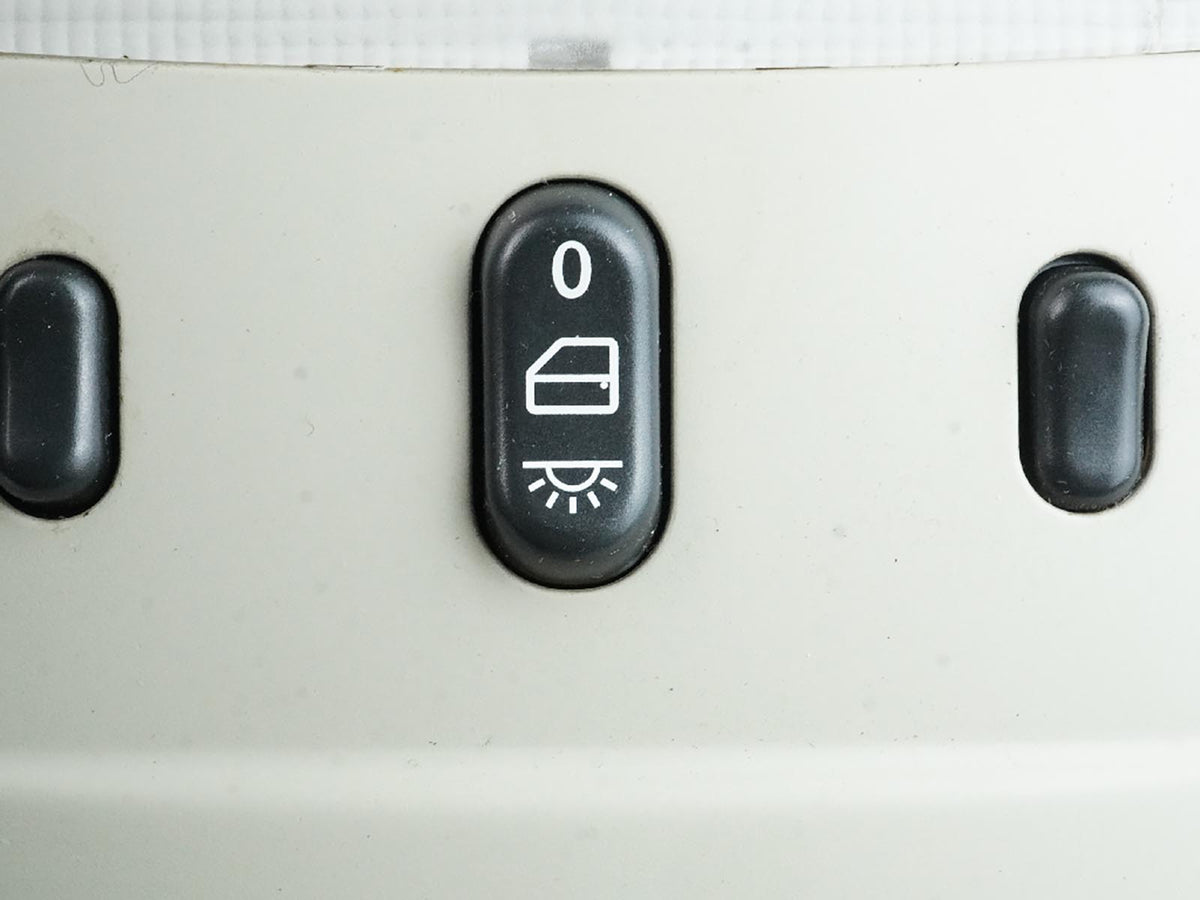 2003 - 2011 Saab 9-3 Dome Light Lamp Overhead Console Switch Upper Interior OEM
