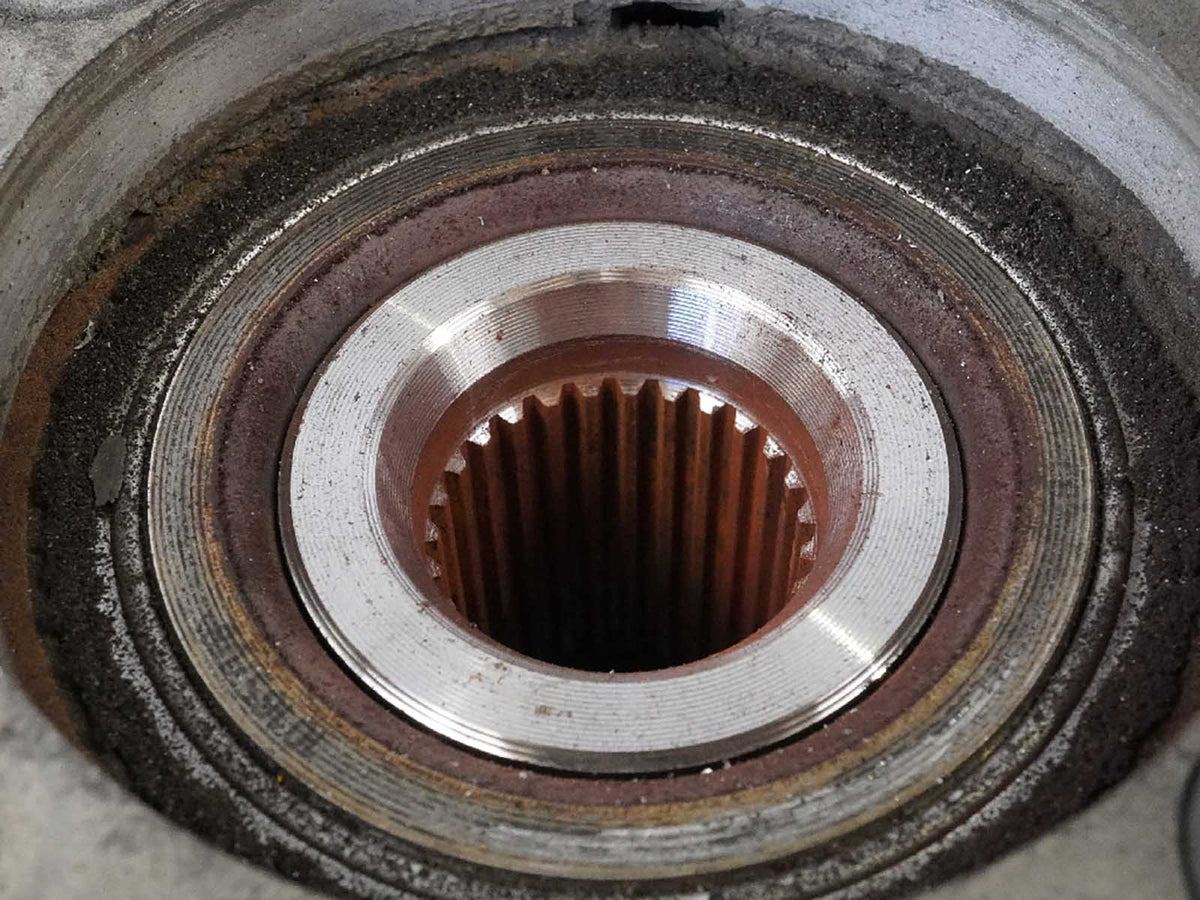 2003-2010 Audi A8 D3 Spindle Knuckle Hub Rear Passenger Right RH 4E0505436 OEM