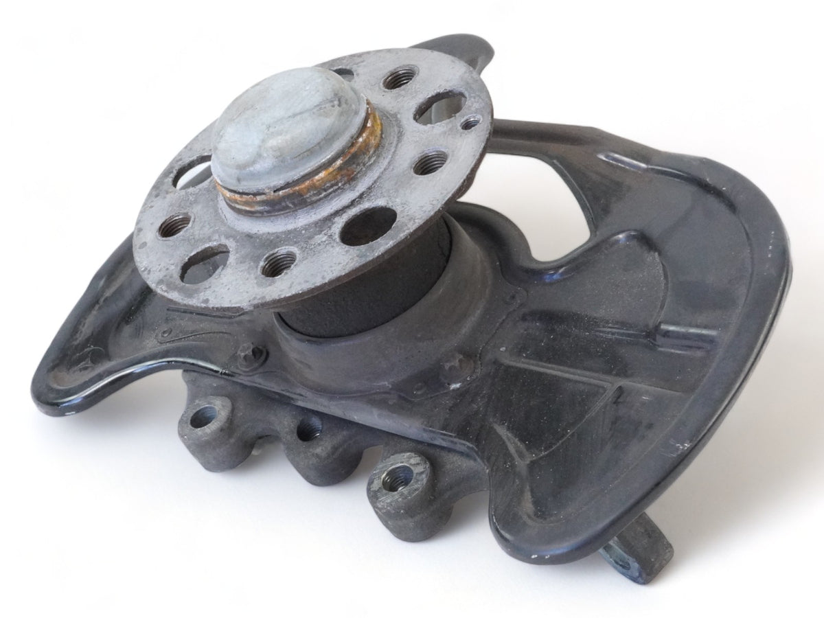 2010 - 2017 Mercedes Benz E Class C207 Spindle Knuckle Hub Front Driver Left OEM