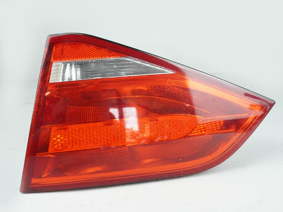 2009 - 2012 Audi A4 B8 Sedan Tail Light Brake Lamp Lid Incandescent Bulb Rh