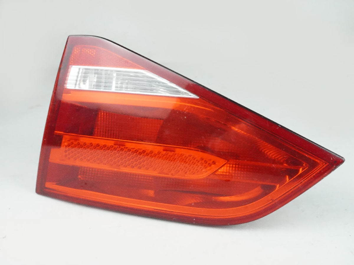 2009 - 2012 Audi A4 B8 Sedan Tail Light Brake Lamp Lid Incandescent Bulb Rh