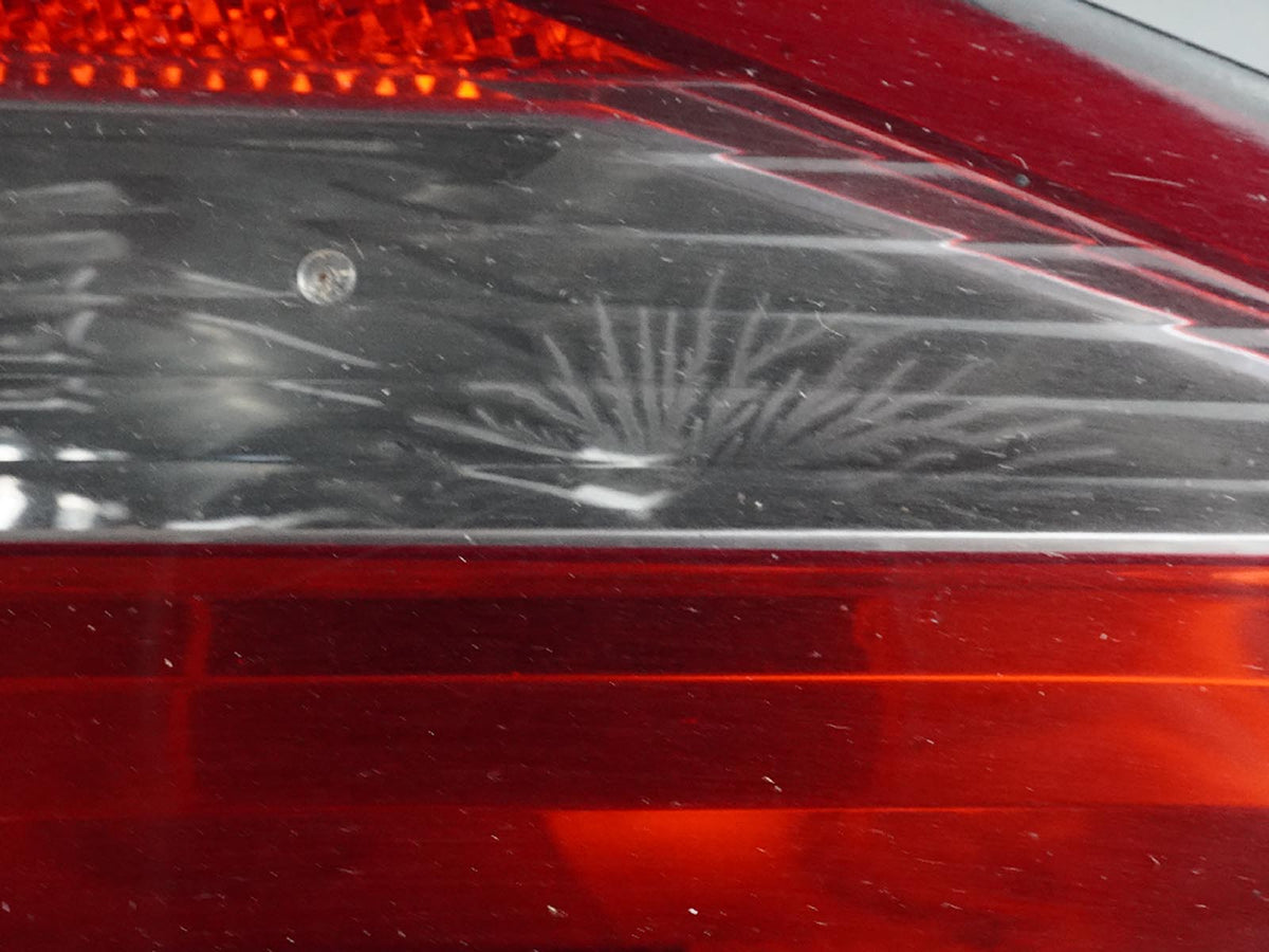 2009 - 2012 Audi A4 B8 Sedan Tail Light Brake Lamp Lid Incandescent Bulb Rh