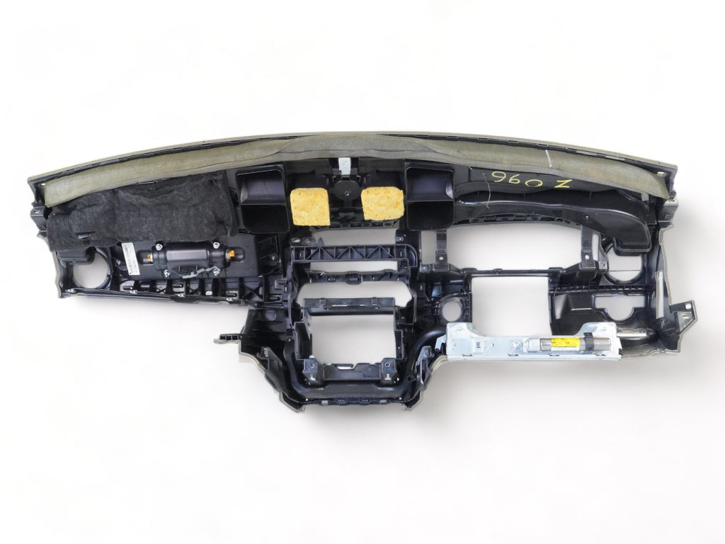  2012 - 2015 Mercedes Benz C Class W204 Dashboard Panel Instrument 2046805787 OEM, in stock