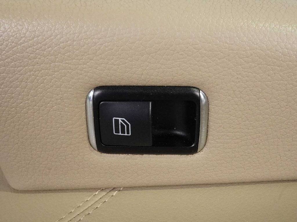  2012 - 2015 Mercedes C W204 Coupe Door Panel Inner Handle Window Switch Fr Right, used