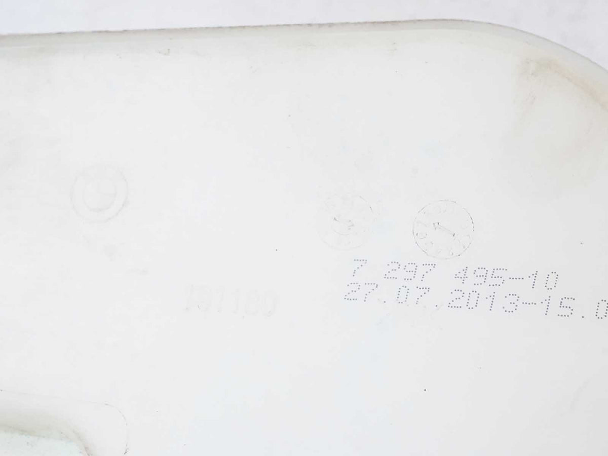 2012 - 2018 Bmw 3 Series F30 Washer Reservoir Windshield Window 7297495 OEM