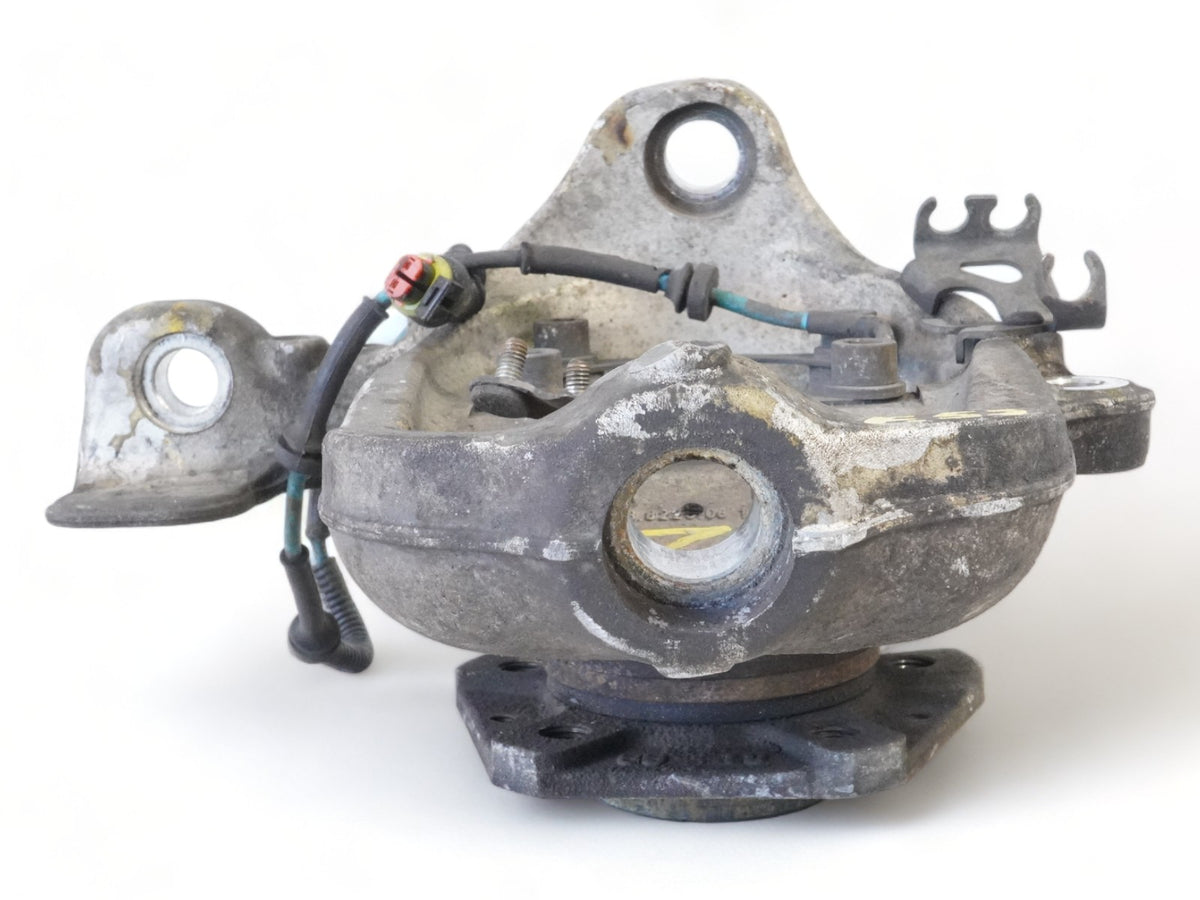 2003 - 2010 Maserati QuaTTroporte M139 Spindle Hub Knuckle Front Right Side OEM