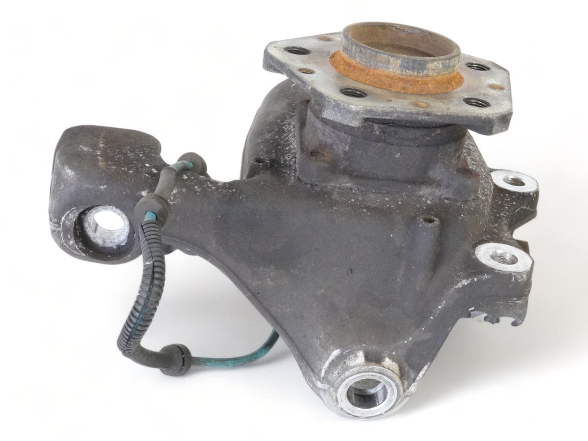2003 - 2010 Maserati QuaTTroporte M139 Spindle Hub Knuckle Front Right Side OEM