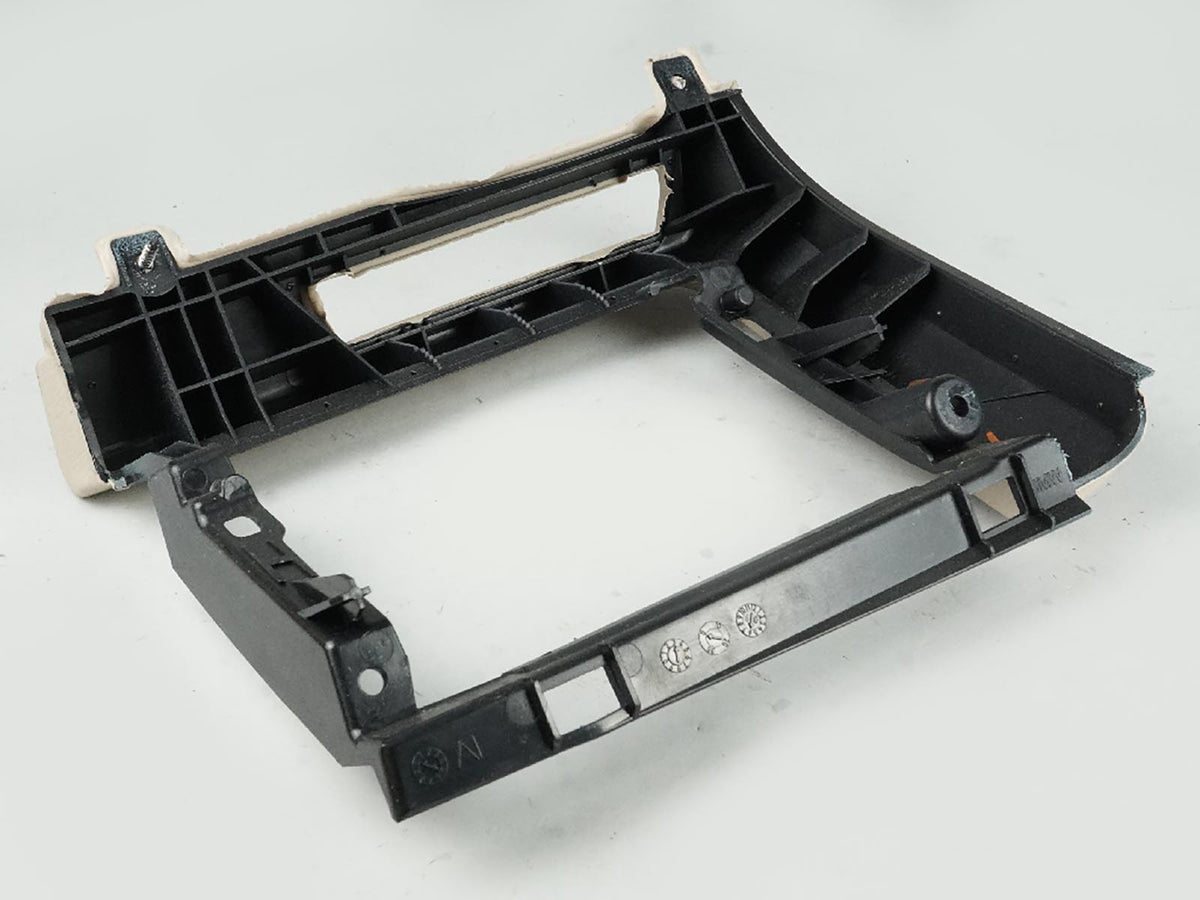 2009 - 2012 Bmw 7 Series F01 Trim Bezel Cover Dashboard Panel Front Lh OEM