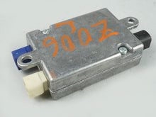 Load image into Gallery viewer, 2009 - 2011 Bmw 7 Series F01 Usb Aux Audio Interface Control Module Unit OEM, in stock