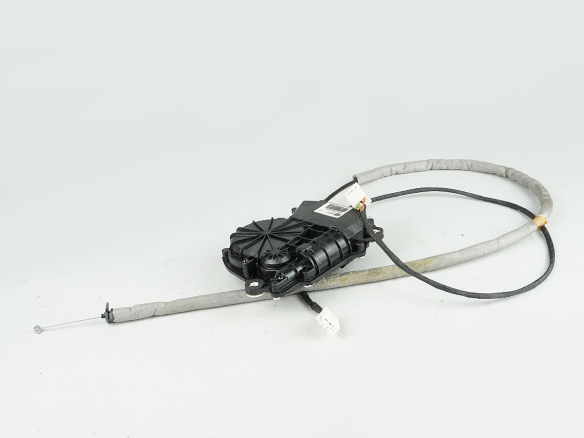 2009 - 2015 Bmw 7 Series F01 750 X Drive Trunk Lid Power Close Striker Rear OEM