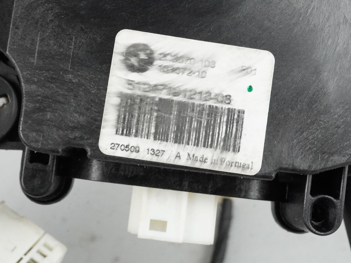 2009 - 2015 Bmw 7 Series F01 750 X Drive Trunk Lid Power Close Striker Rear OEM