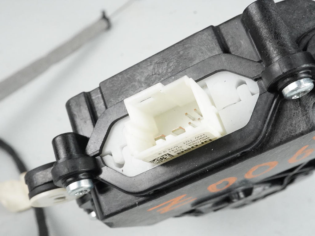  2009 - 2015 Bmw 7 Series F01 750 X Drive Trunk Lid Power Close Striker Rear OEM, in stock