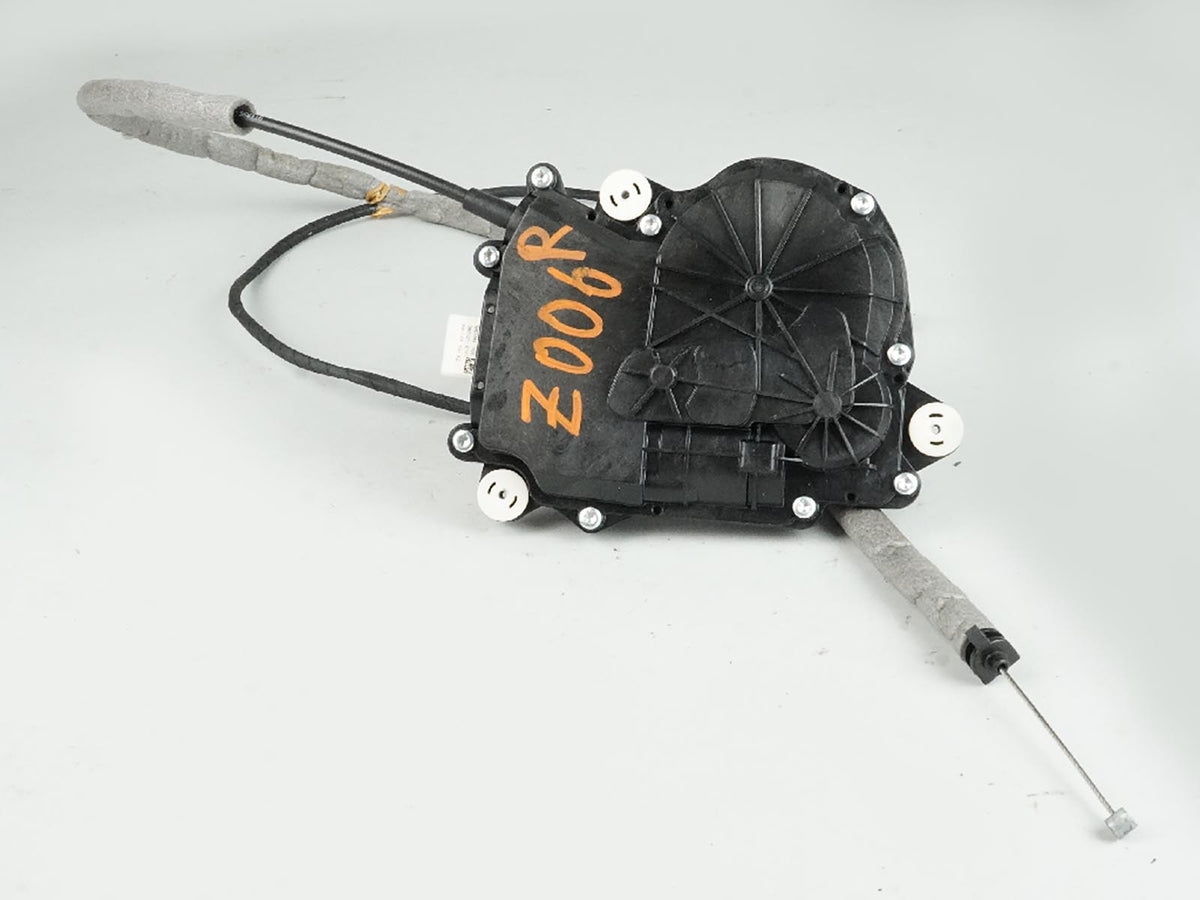 2009 - 2015 Bmw 7 Series F01 750 X Drive Trunk Lid Power Close Striker Rear OEM