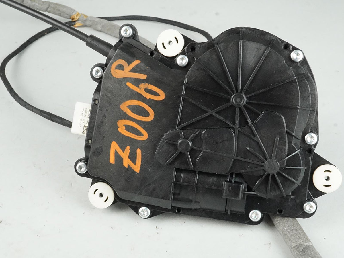 2009 - 2015 Bmw 7 Series F01 750 X Drive Trunk Lid Power Close Striker Rear OEM