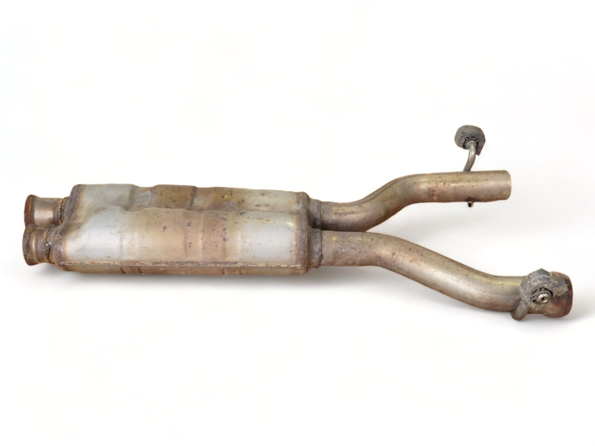 2012 - 2015 Mercedes Benz C Class W204 C350 Exhaust Muffler Silencer Center OEM