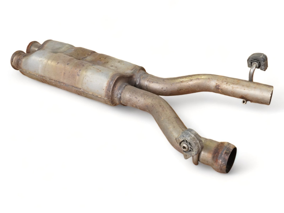 2012 - 2015 Mercedes Benz C Class W204 C350 Exhaust Muffler Silencer Center OEM