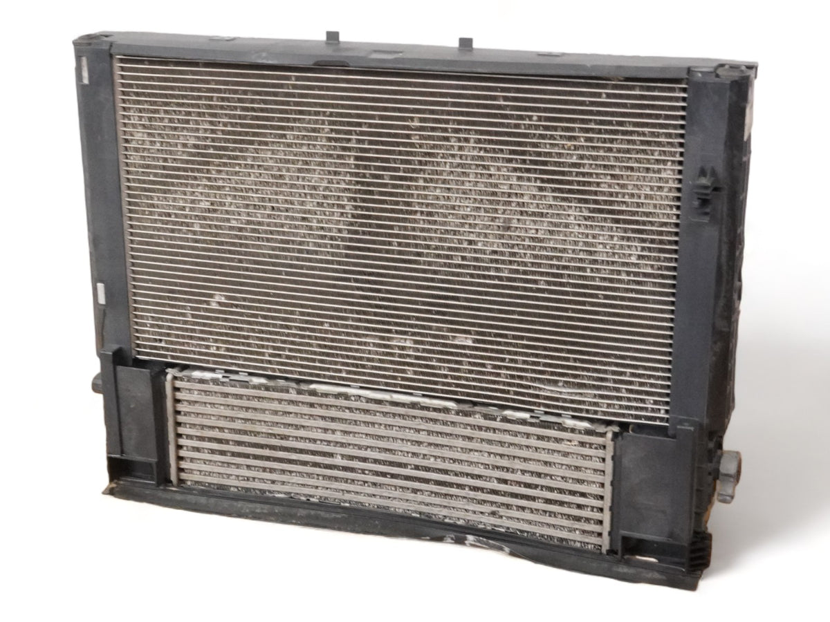 2012 - 2018 Bmw 3 Series F30 320I Radiator Condenser Fan Shroud Motor Coolant