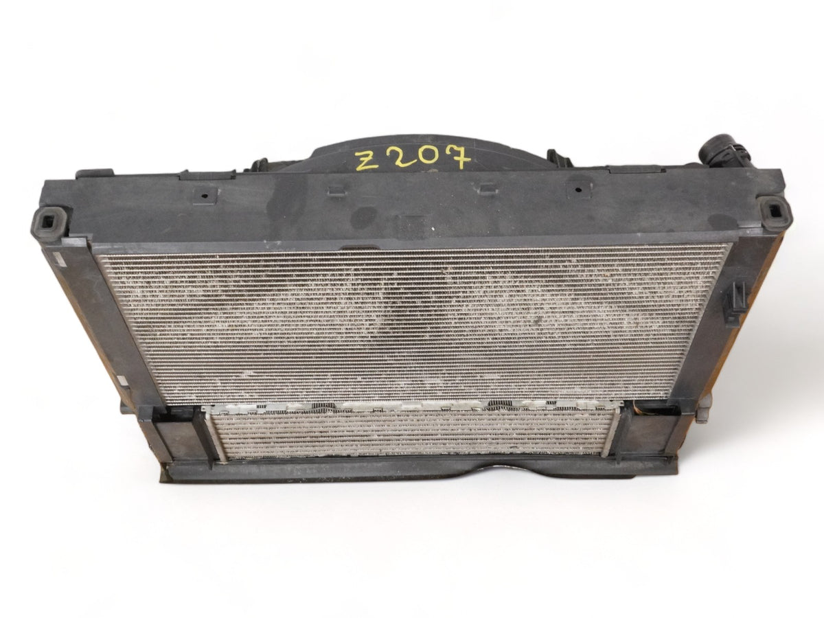 2012 - 2018 Bmw 3 Series F30 320I Radiator Condenser Fan Shroud Motor Coolant