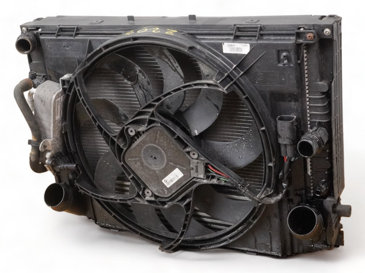2012 - 2018 Bmw 3 Series F30 320I Radiator Condenser Fan Shroud Motor Coolant