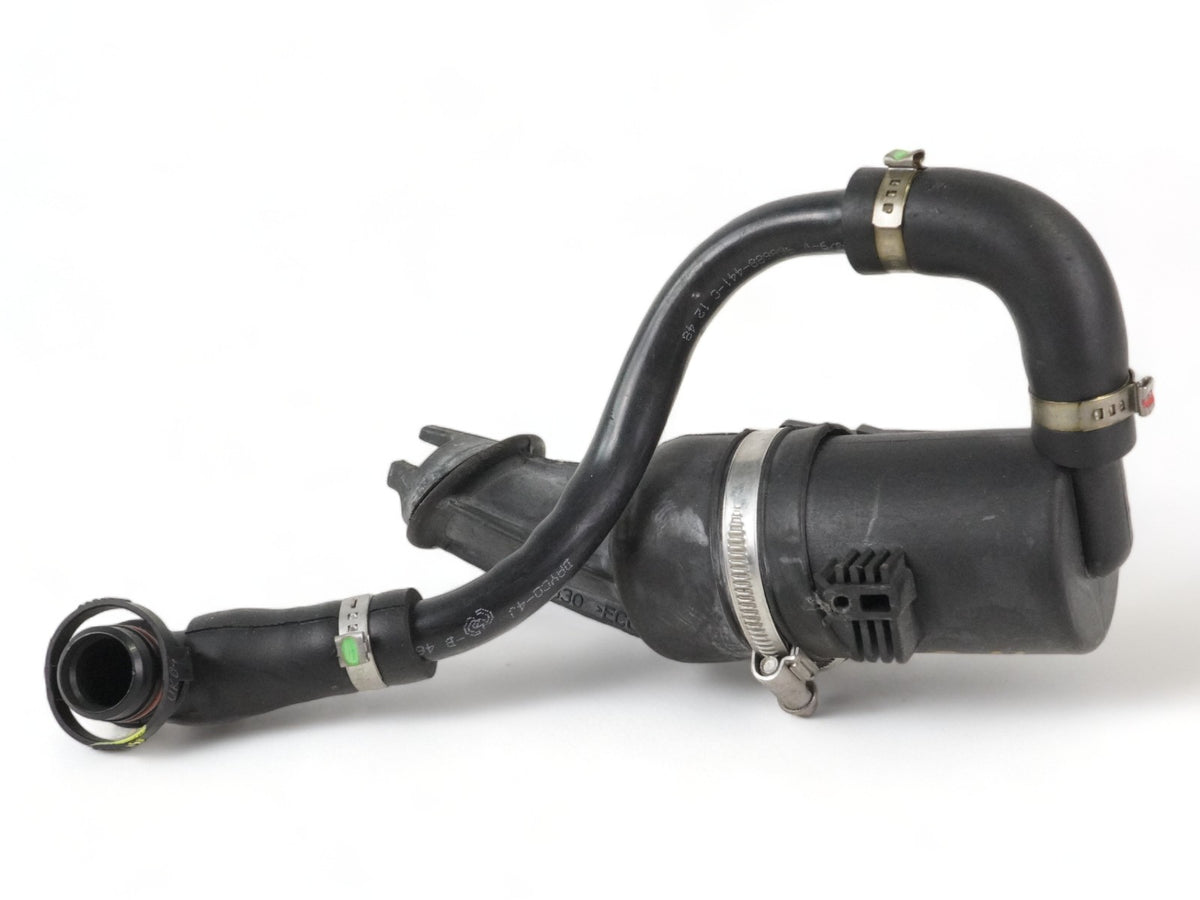 2003 - 2012 Maserati QuaTTroporte M139 Fuel Gas Pump Filter Canister Reservoir