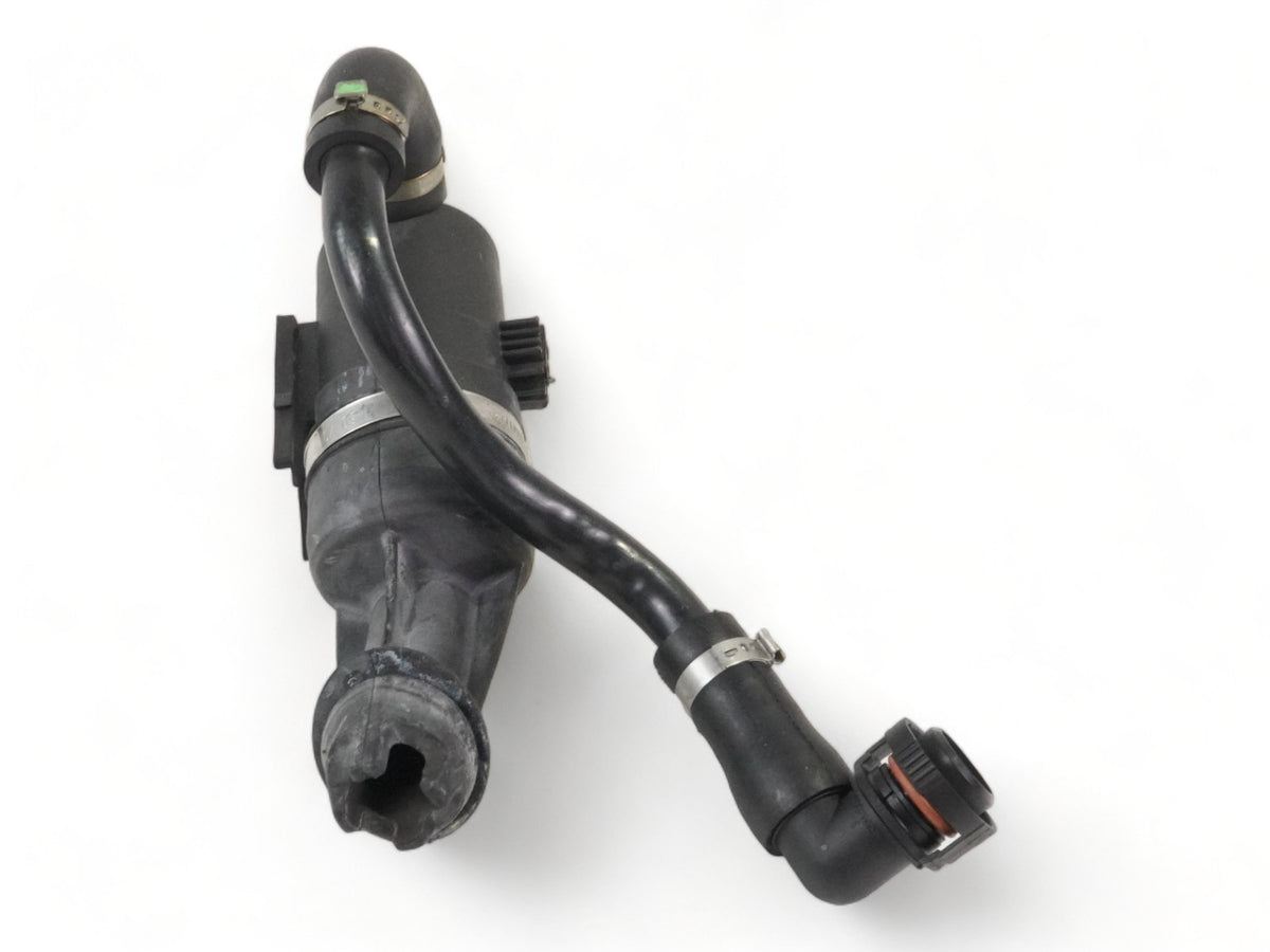 2003 - 2012 Maserati QuaTTroporte M139 Fuel Gas Pump Filter Canister Reservoir